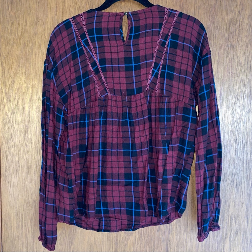 Plaid V-Neck Blouse - Picture 3 of 3
